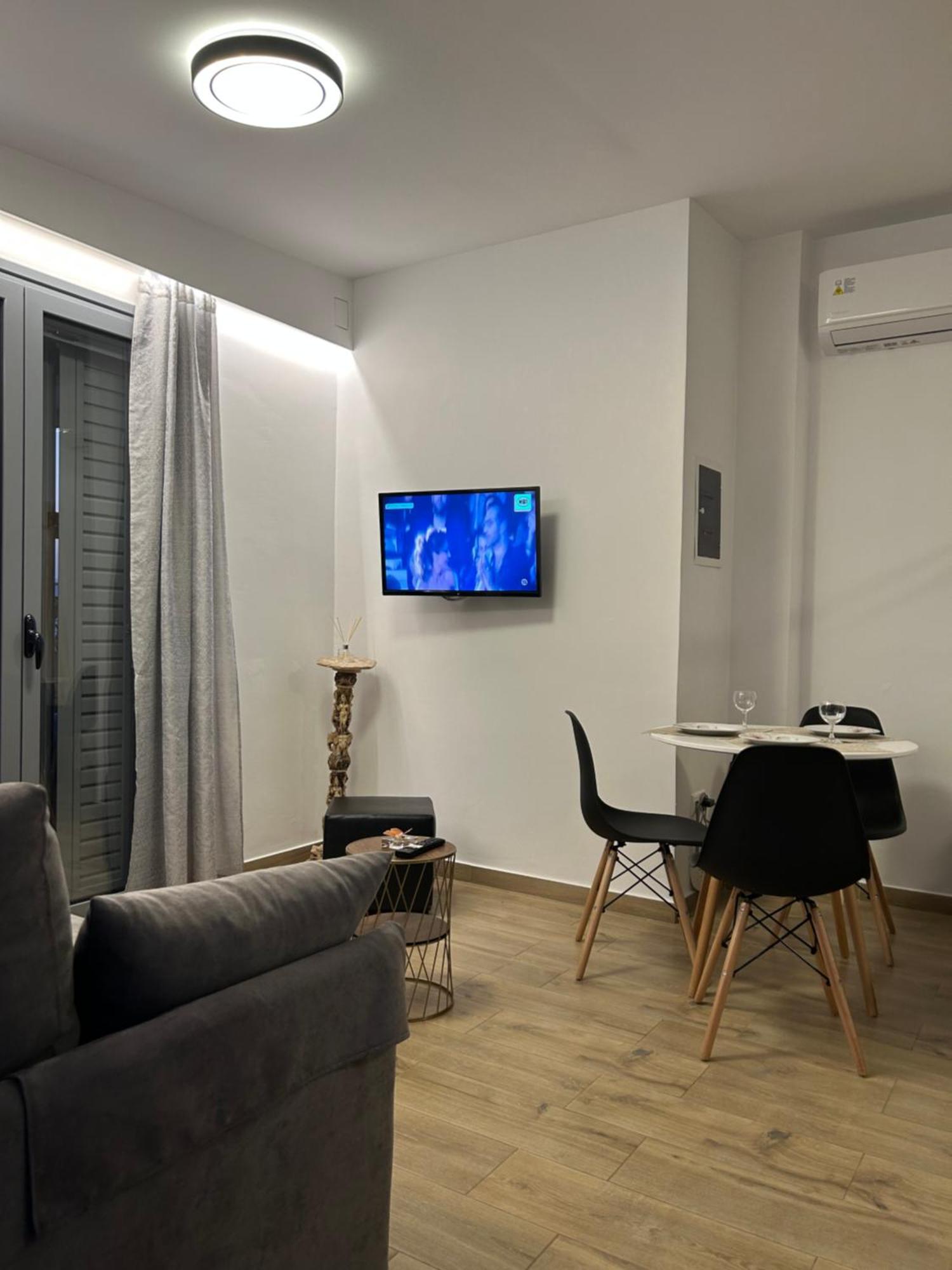 Technopolis Luxury Apartments Atina Dış mekan fotoğraf